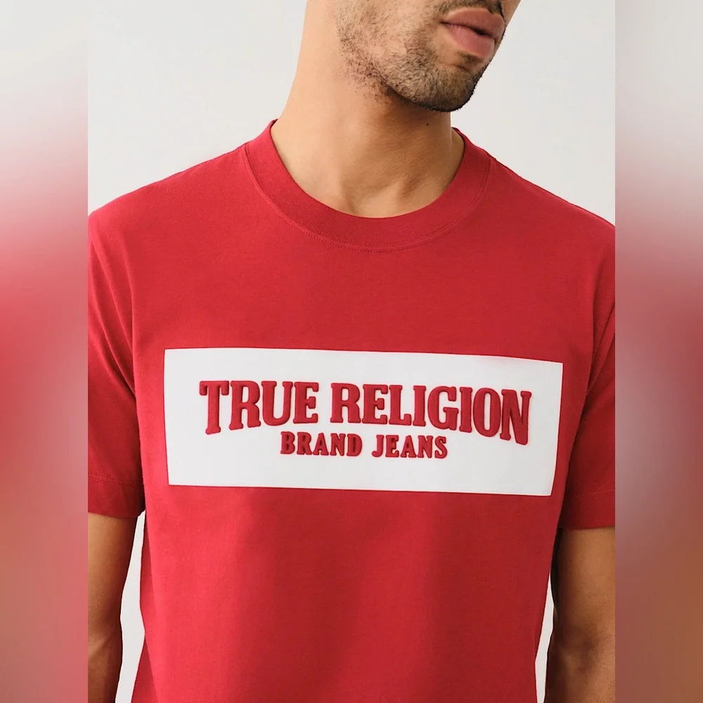 True Religion Red Dahlia Embossed Arched Logo Casual 100% Cotton Tee